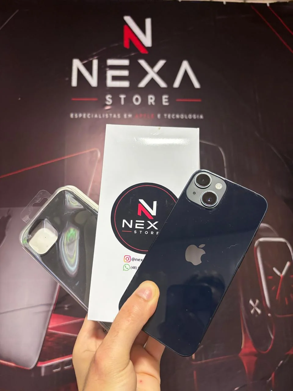 iPhone 13 Azul com capinha e embalagem Nexa Store