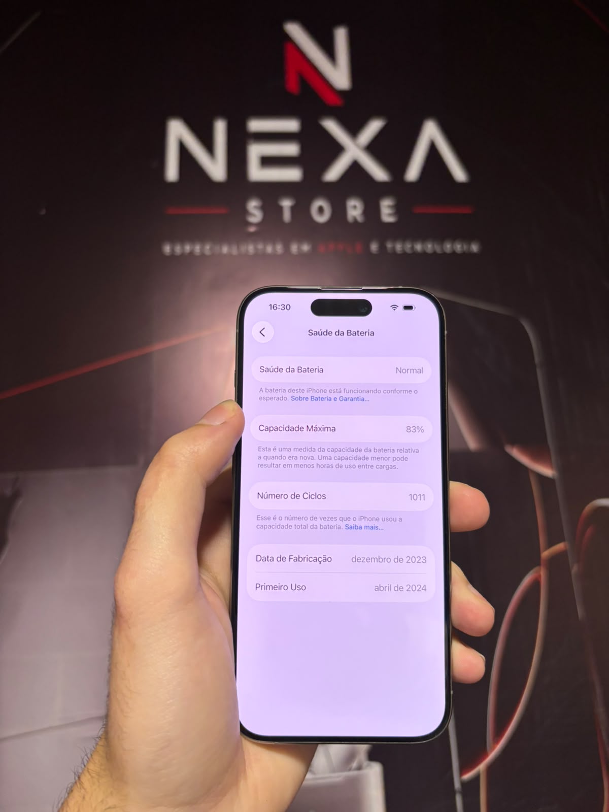 iPhone 15 Pro — saúde da bateria em 83%